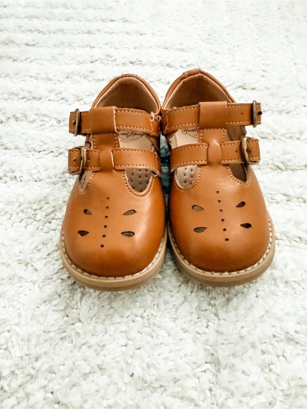 Like New! - Sweet Honey Toddler Girl’s T-Strap Mary Jane Shoe Size 9